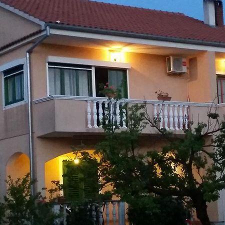 Apartments Dano Sukosan Ngoại thất bức ảnh
