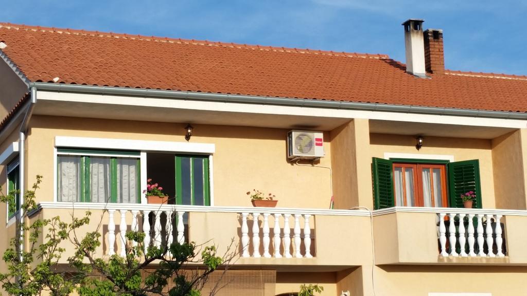 Apartments Dano Sukosan Ngoại thất bức ảnh